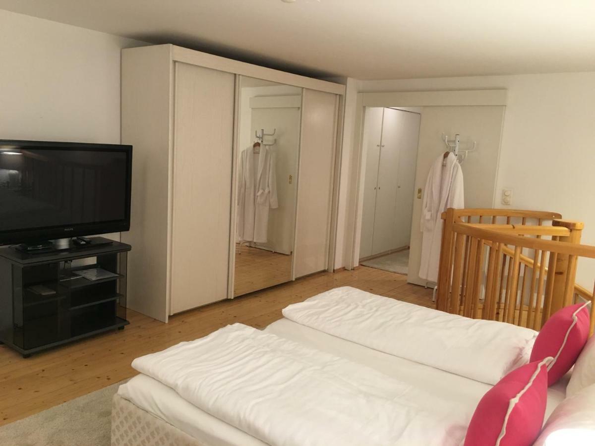 Wohnung Schloss モントゼー エクステリア 写真
